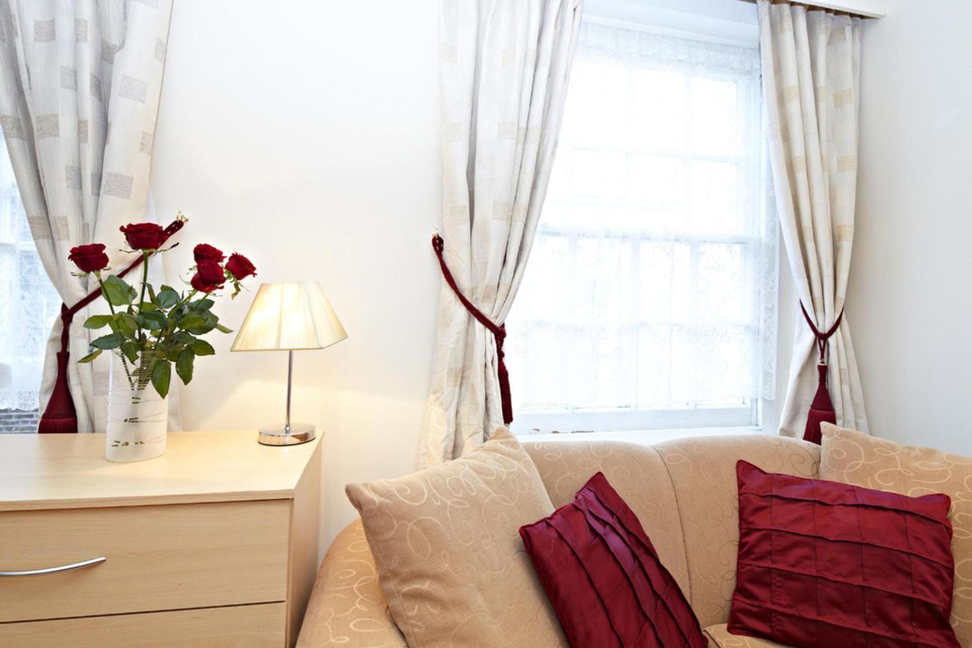 Sapphire Apartment London Ngoại thất bức ảnh